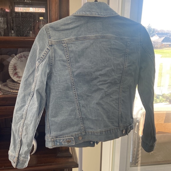 NWOT LEVI STRAUSS Denim Jacket - Picture 5 of 6